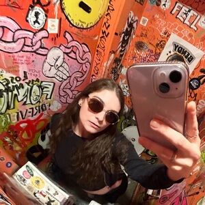 Meet your Posher, Karissa